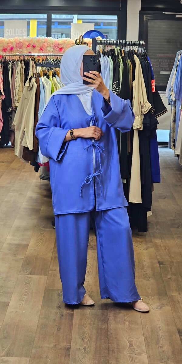 Ensemble- à lacet bleu