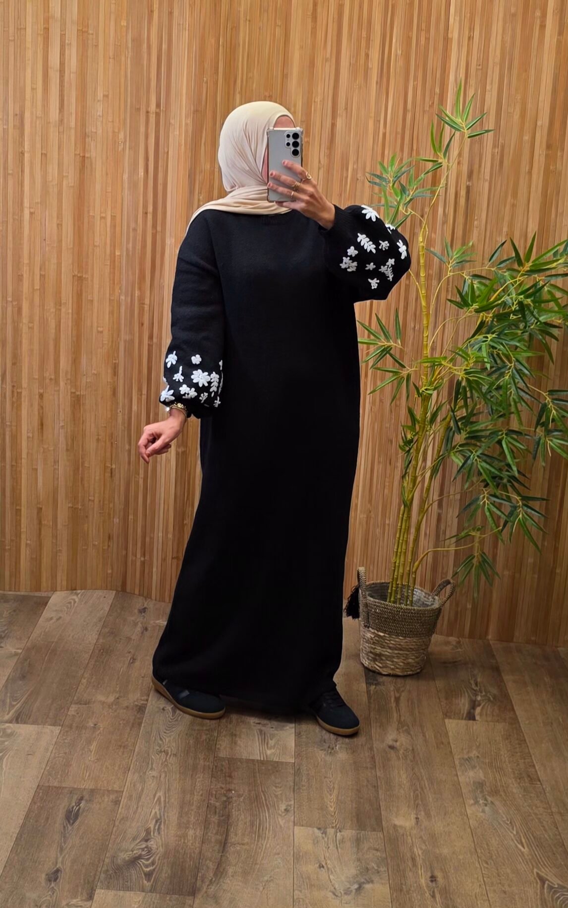Robe longue en maille noire