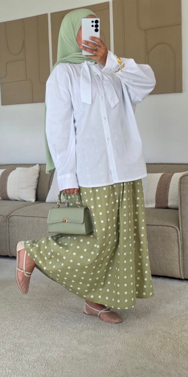 chemise blanche lavallière