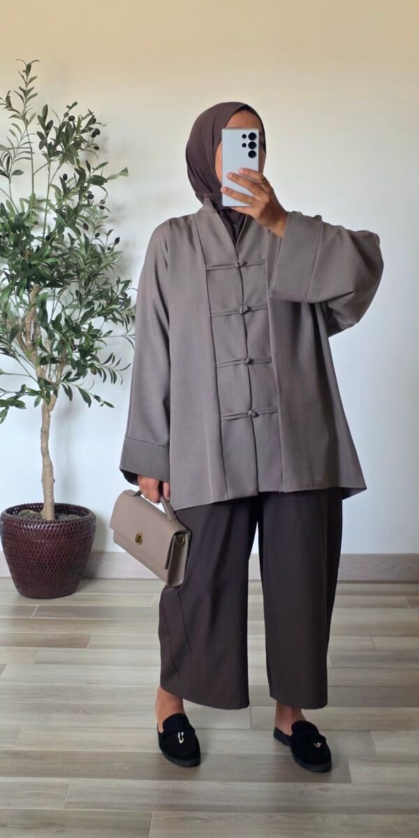 Tunique oversize bordeaux femme à nœuds chinois, coupe ample et manches longues