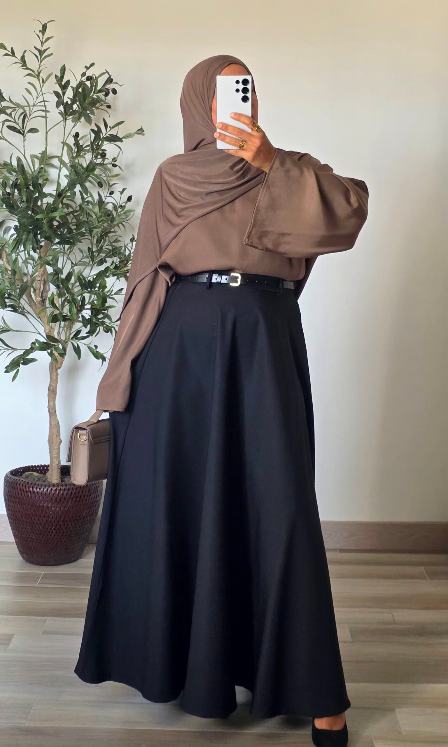 Jupe longue évasée noire avec ceinture pour femme – SO ELEGANCE