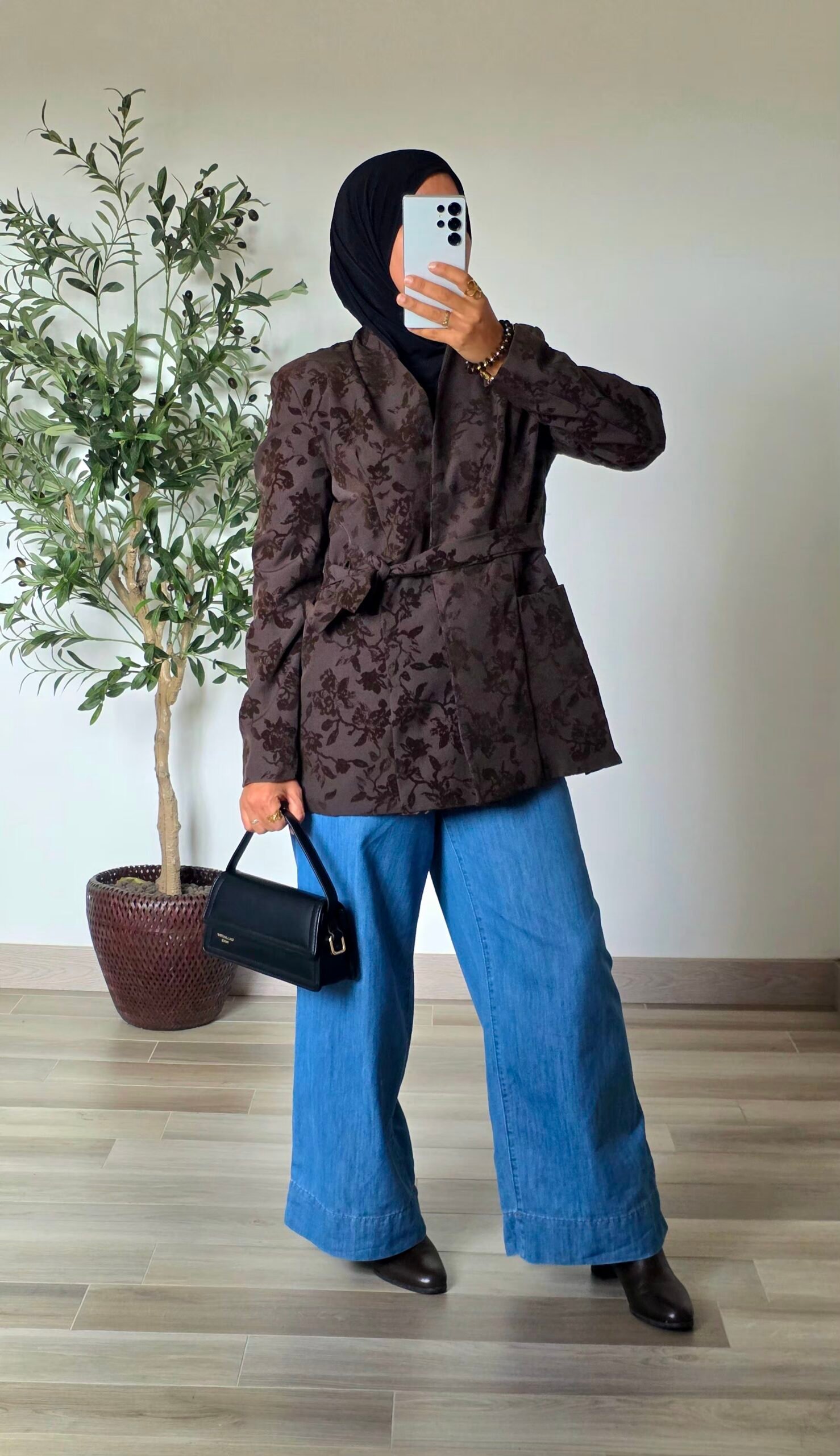 Veste jacquard à motifs floraux marron – Image 2